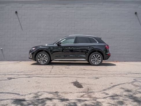 Used 2023 Audi Q5 2.0T Premium Plus AWD/4WD image 2