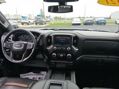 Used 2021 GMC Sierra 1500 AT4 w/ AT4 Preferred Package image 11