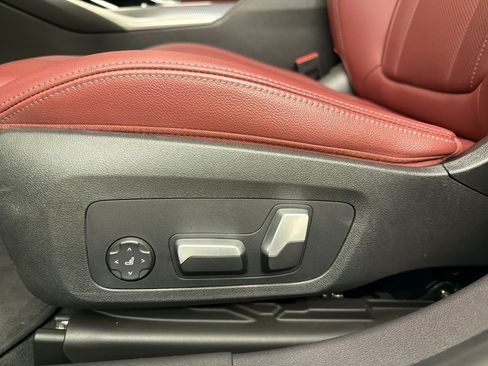 Used 2023 BMW 330i Sedan w/ M Sport Package RWD image 16