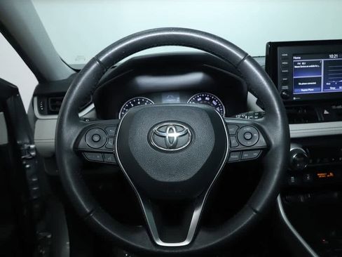Certified 2020 Toyota RAV4 XLE image 20