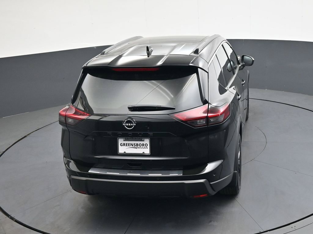 Certified 2026 Nissan Rogue Dark Armor FWD image 33