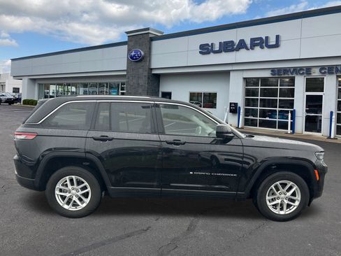 Used 2023 Jeep Grand Cherokee Laredo image 8