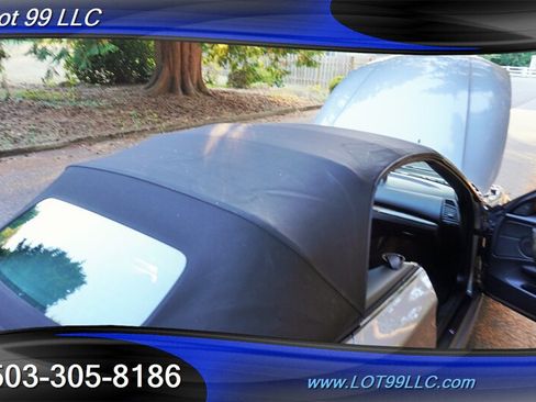 Used 2012 BMW 135i Convertible RWD image 31