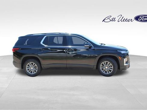 Used 2023 Chevrolet Traverse LT FWD image 4