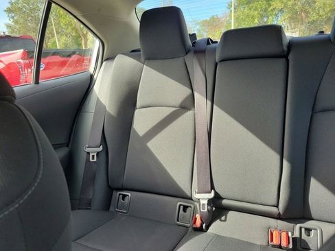 Used 2022 Toyota Corolla LE image 4