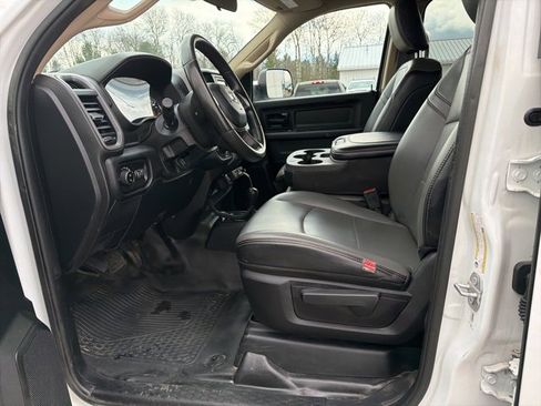 Used 2020 RAM 2500 Tradesman w/ Chrome Appearance Group image 2