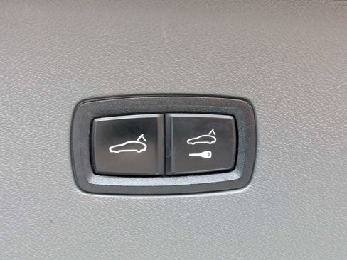 Certified 2021 Porsche Cayenne Coupe AWD/4WD image 13