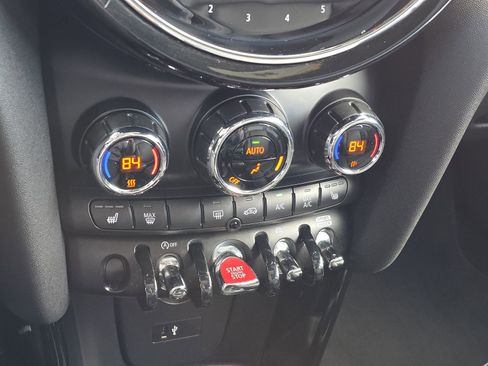 Used 2023 MINI Cooper S w/ Premium Package image 21