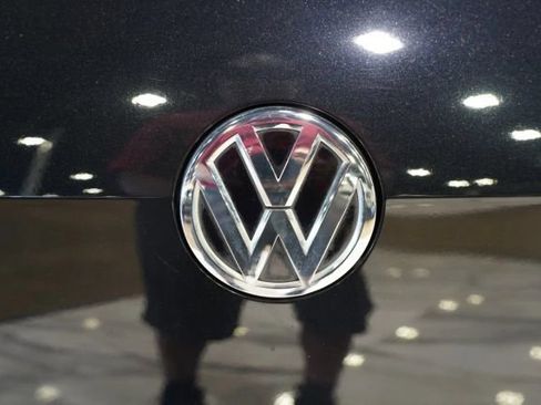 Used 2018 Volkswagen GTI Autobahn FWD image 12