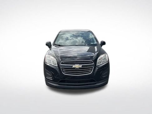 Used 2015 Chevrolet Trax LS w/ LPO, Cargo Package AWD/4WD image 2