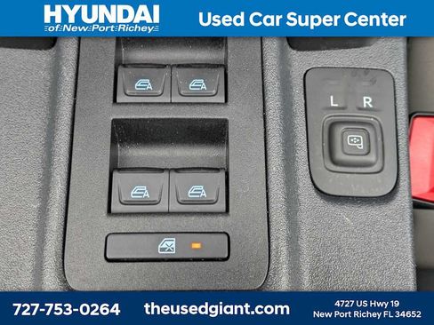 Used 2025 Ford Bronco Outer Banks AWD/4WD image 36