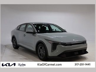 Used 2025 Kia K4 LXS video 1