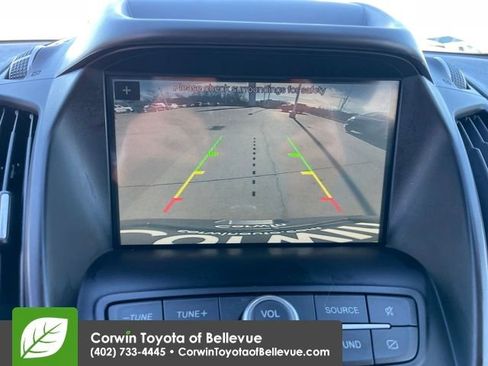 Used 2019 Ford Escape SE image 19