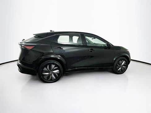 Used 2024 Nissan Ariya AWD image 10