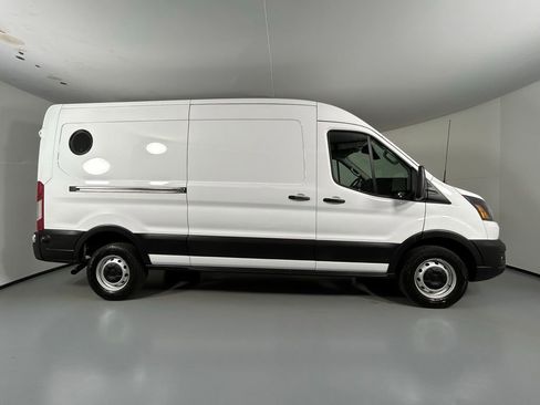 Used 2024 Ford Transit 250 148 Medium Roof image 8