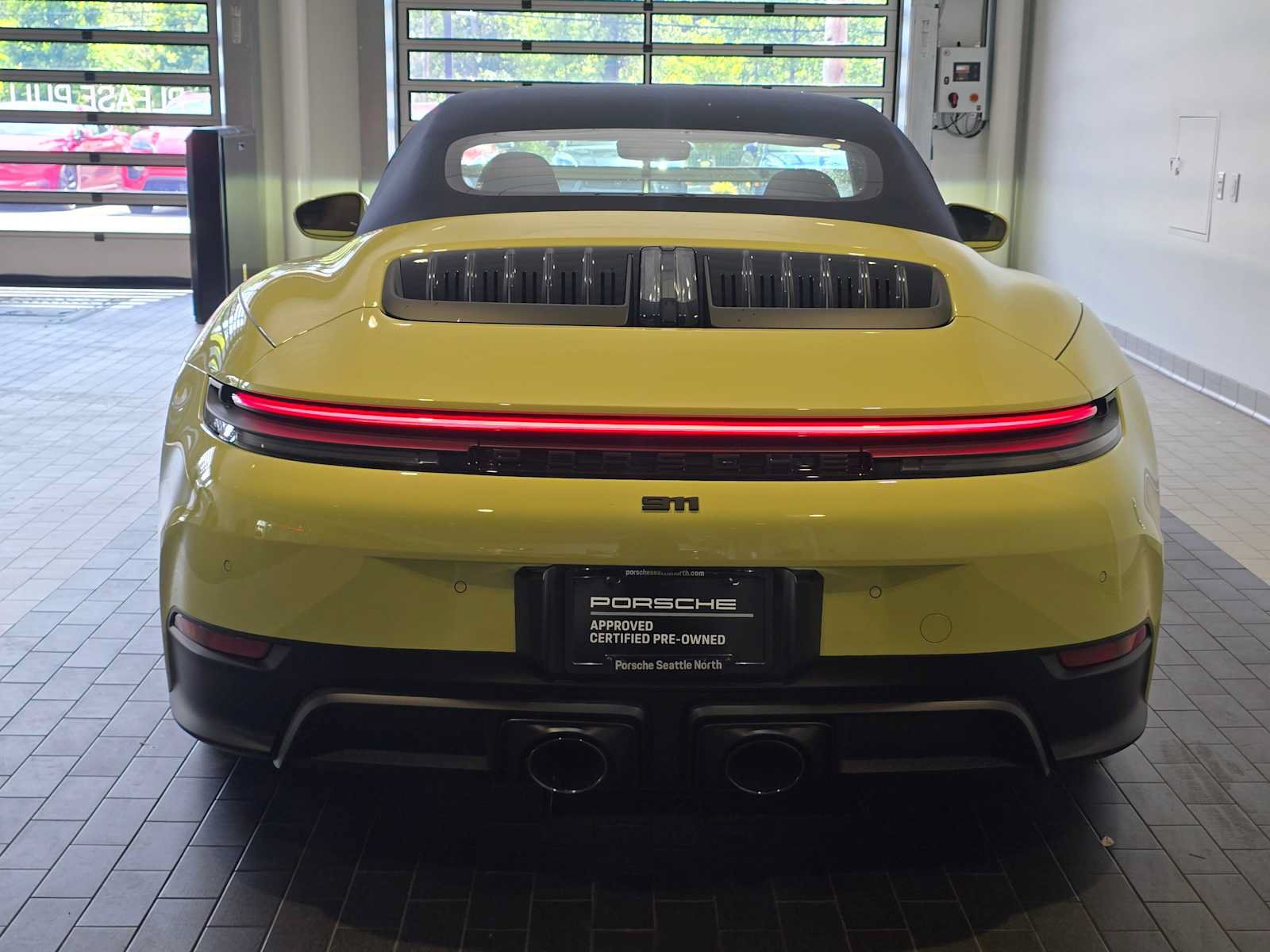 Used 2026 Porsche 911 Carrera 4 GTS AWD/4WD image 6