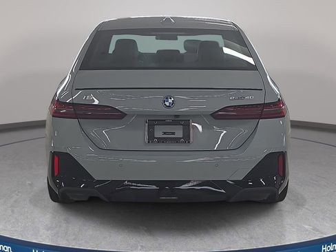 New 2026 BMW i5 eDrive40 w/ M Sport Package RWD image 5