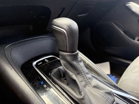 Used 2020 Toyota Corolla SE w/ Carpet Mat Package (TMS) FWD image 7