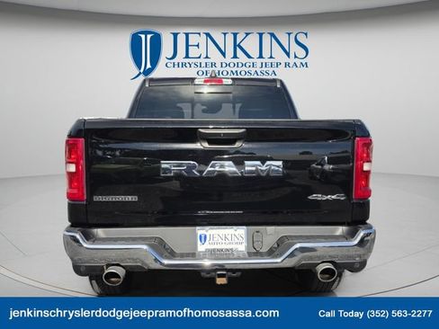 Used 2025 RAM 1500 Big Horn AWD/4WD image 6