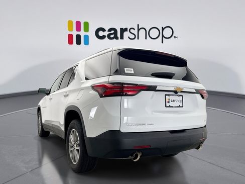 Used 2023 Chevrolet Traverse LT AWD/4WD image 3