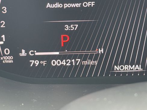 Certified 2026 Acura MDX FWD w/ Technology Package image 6