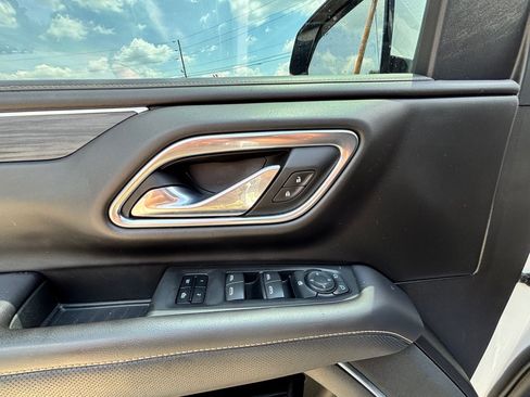 Used 2021 GMC Yukon SLT AWD/4WD image 22