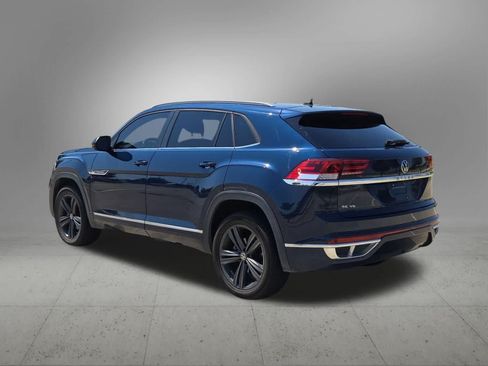 Used 2021 Volkswagen Atlas Cross Sport SE w/ Panoramic Sunroof Package FWD image 4