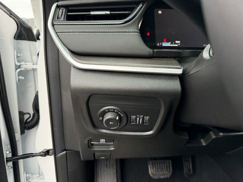 New 2026 Jeep Grand Cherokee Limited image 19