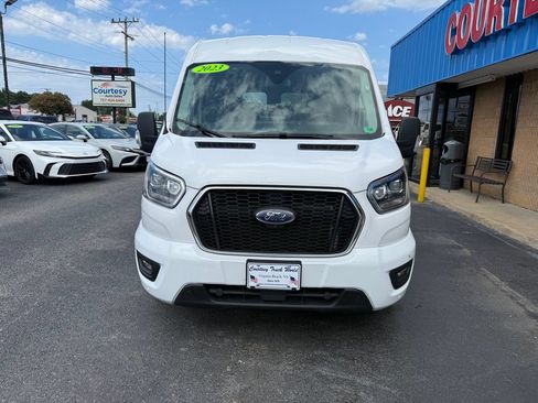 Used 2023 Ford Transit 350 XLT RWD image 5