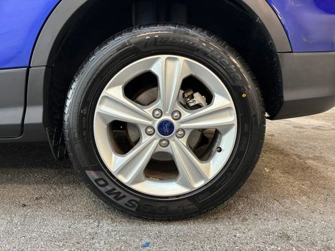 Used 2016 Ford Escape SE w/ SE Cold Weather Package FWD image 9