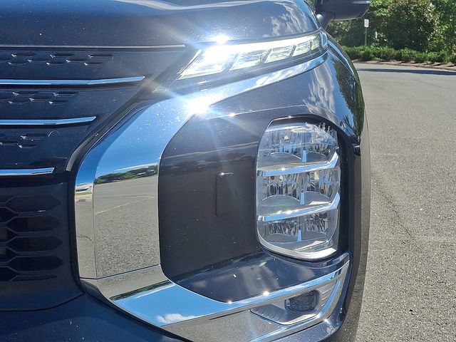 Used 2024 Mitsubishi Outlander SE AWD/4WD image 9