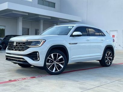 New 2025 Volkswagen Atlas Cross Sport SEL Premium R-Line