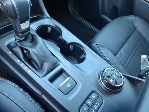 New 2025 Ford Ranger Lariat w/ FX4 Off-Road Package image 13