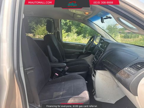 Used 2013 Dodge Grand Caravan SE FWD image 14