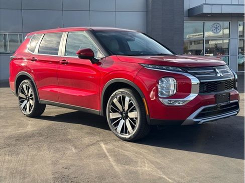 New 2026 Mitsubishi Outlander LE FWD image 4