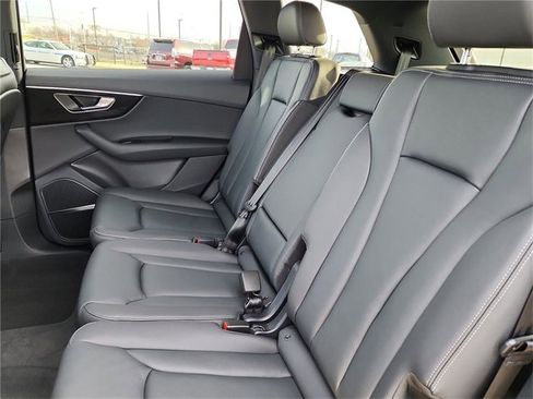 New 2026 Audi Q7 2.0T Premium image 24