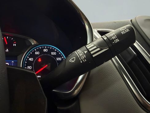 Used 2022 Chevrolet Equinox LT image 14