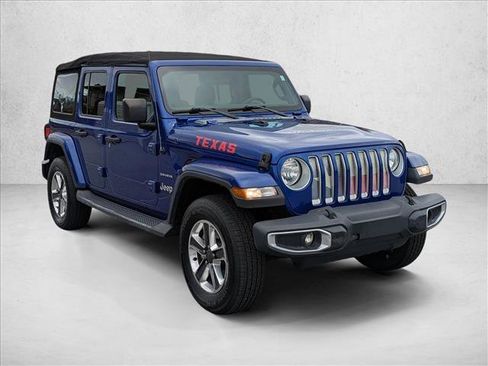Used 2018 Jeep Wrangler Unlimited Sahara image 3