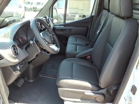 New 2026 Mercedes-Benz Sprinter 2500 image 15