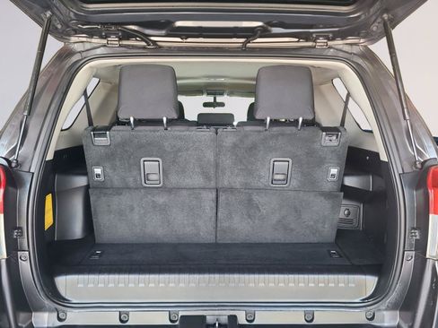 Used 2013 Toyota 4Runner SR5 RWD image 19