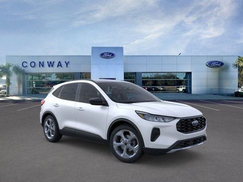New 2026 Ford Escape ST-Line w/ Tech Pack #1 FWD image 7