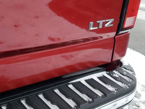 Used 2025 Chevrolet Silverado 2500 LTZ w/ LTZ Plus Package image 35