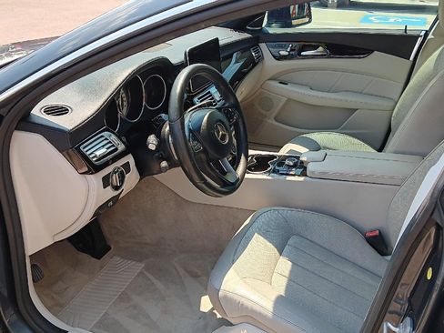 Used 2016 Mercedes-Benz CLS 400 w/ Premium 1 Package image 5
