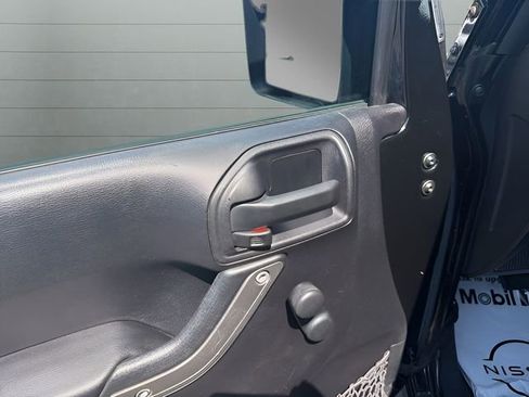 Used 2016 Jeep Wrangler Sport AWD/4WD image 12