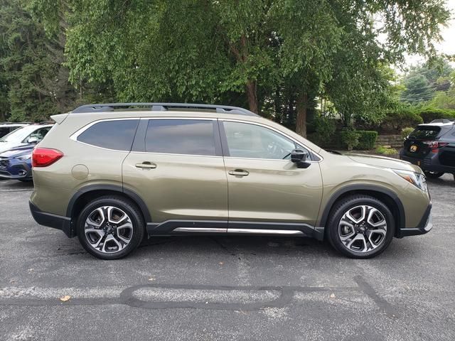 Certified 2024 Subaru Ascent Limited w/ Technology Package AWD/4WD image 2