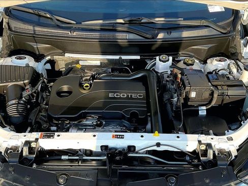 Used 2022 Chevrolet Equinox LS w/ LS Convenience Package FWD image 33