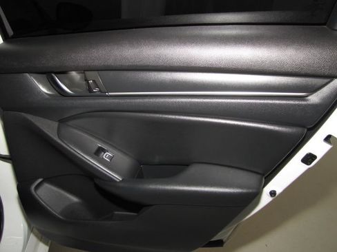 Certified 2022 Honda Accord Sport image 18