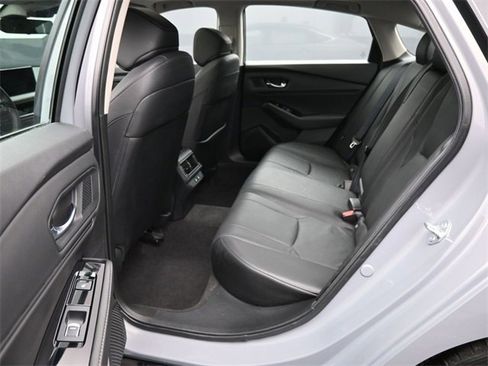 Used 2024 Honda Accord Touring image 34