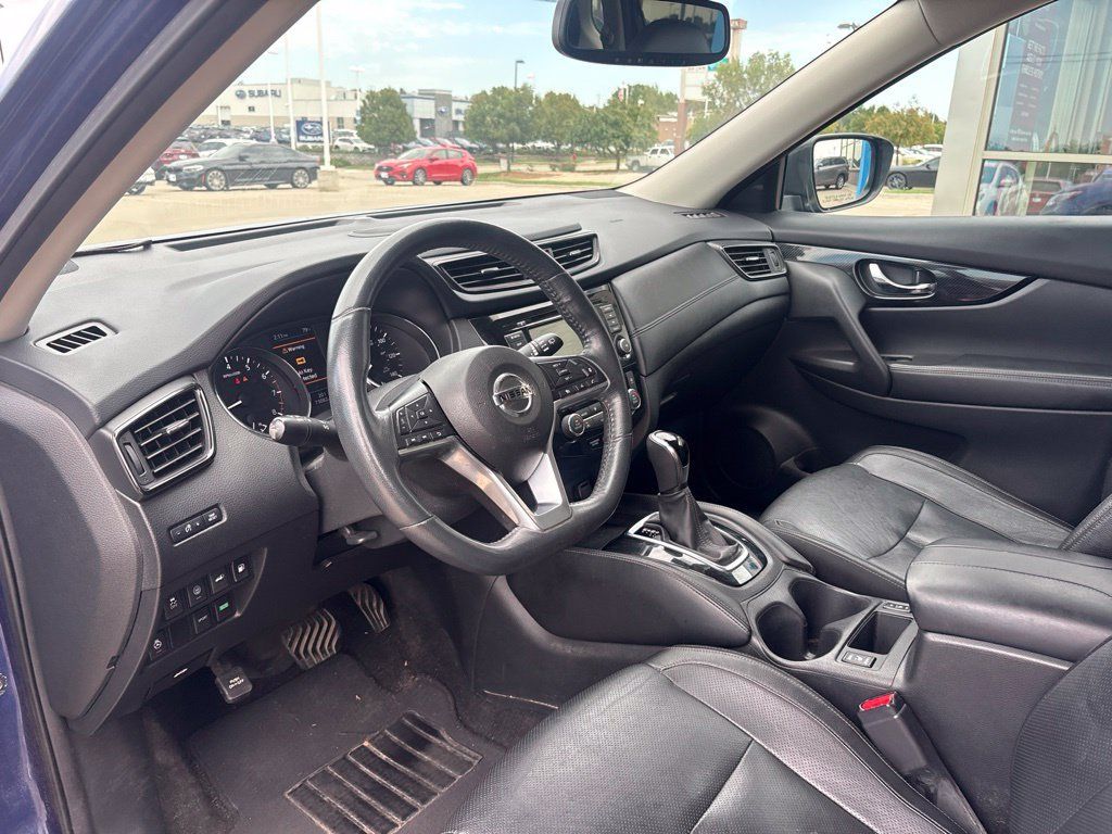 Used 2018 Nissan Rogue SL FWD image 11