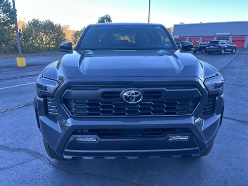 New 2025 Toyota Tacoma TRD Off-Road image 8